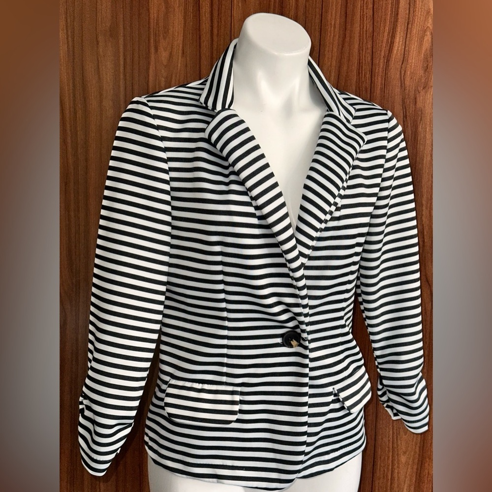 Glimpse Blazer Stripped Black & White Size Medium